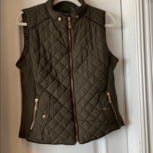 Olive /army green quilted vest. Worn once